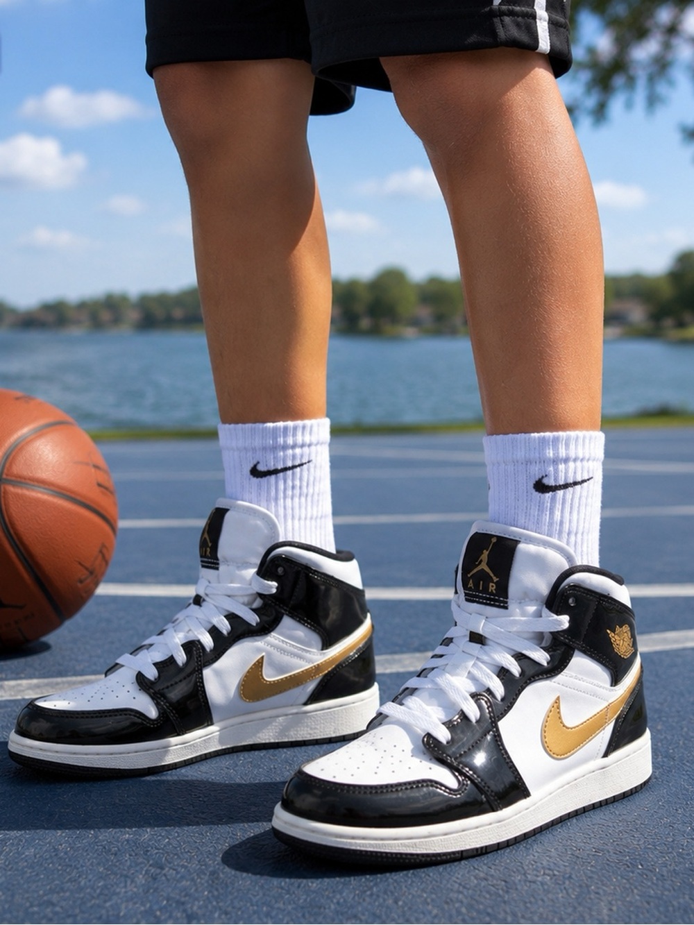 Size 6.5 (GS) - Jordan 1 SE Mid Black Gold